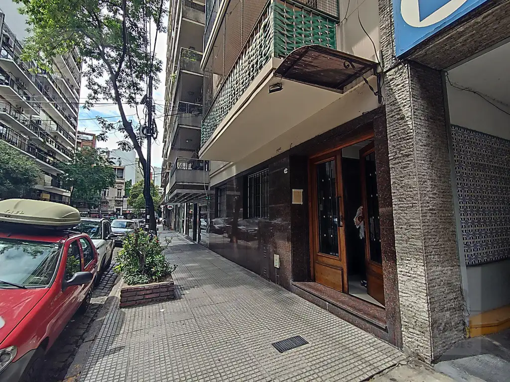 Excelente Departamento de 3 ambientes con dependencia Reciclado en Caballito