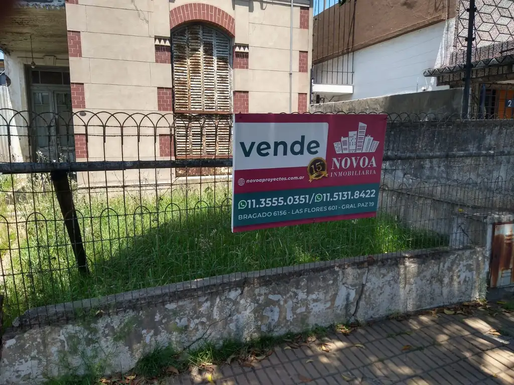 Lote casa a reciclar a la venta en Bernal