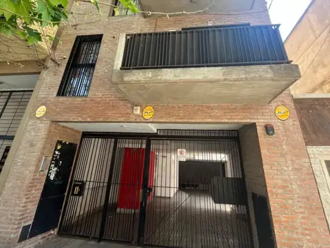 Venta 1 dormitorio muy luminoso con balcón