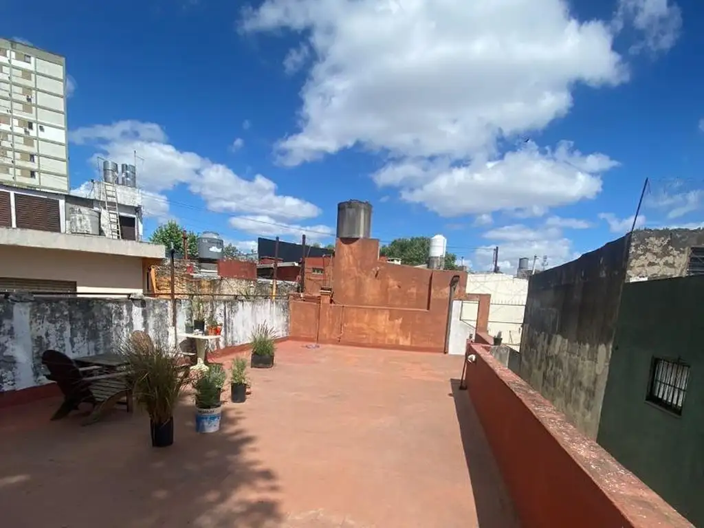 CASA LOTE PROPIO 8,66X23 COCHERA TERRAZA