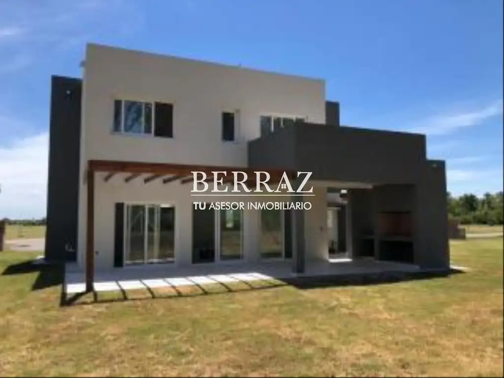 CASA VENTA 5 AMBIENTES EN ACACIAS PUERTOS ESCOBAR LOTE DE 579 M2