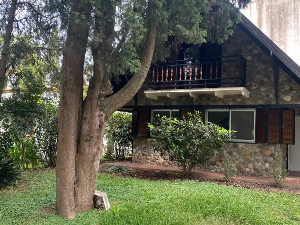 CASA EN BARRIO CERRADO El Jaguel