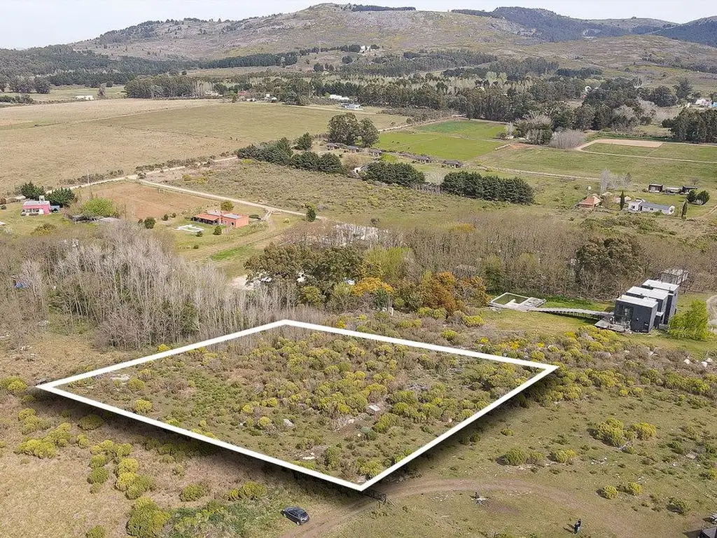 LOTE EN VENTA CON INCREÍBLES VISTAS- TANDIL