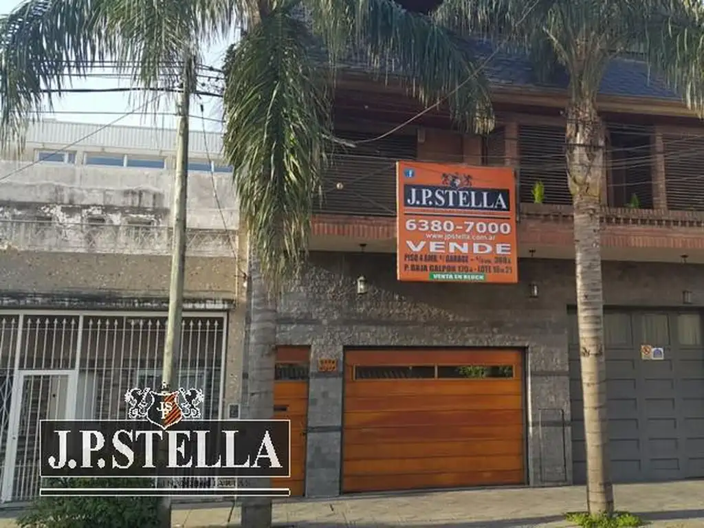 Excelente Dpto tipo Casa 5 Ambientes en 3 Plantas   - S.Justo (Ctro)