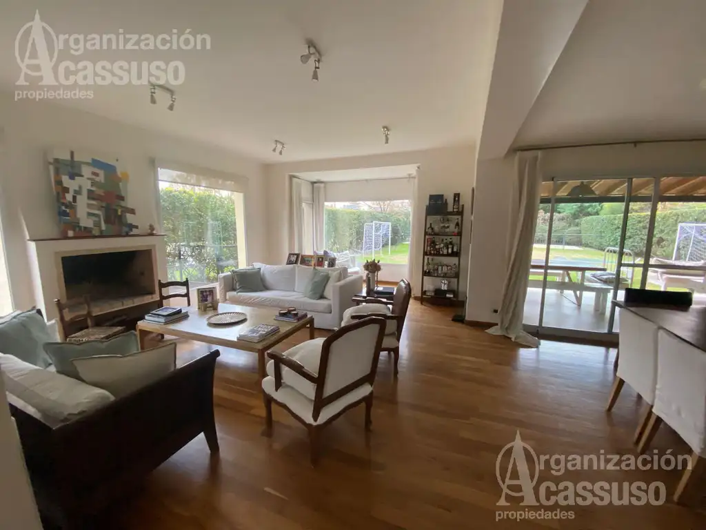 Casa en  venta Santa Maria de los Olivos