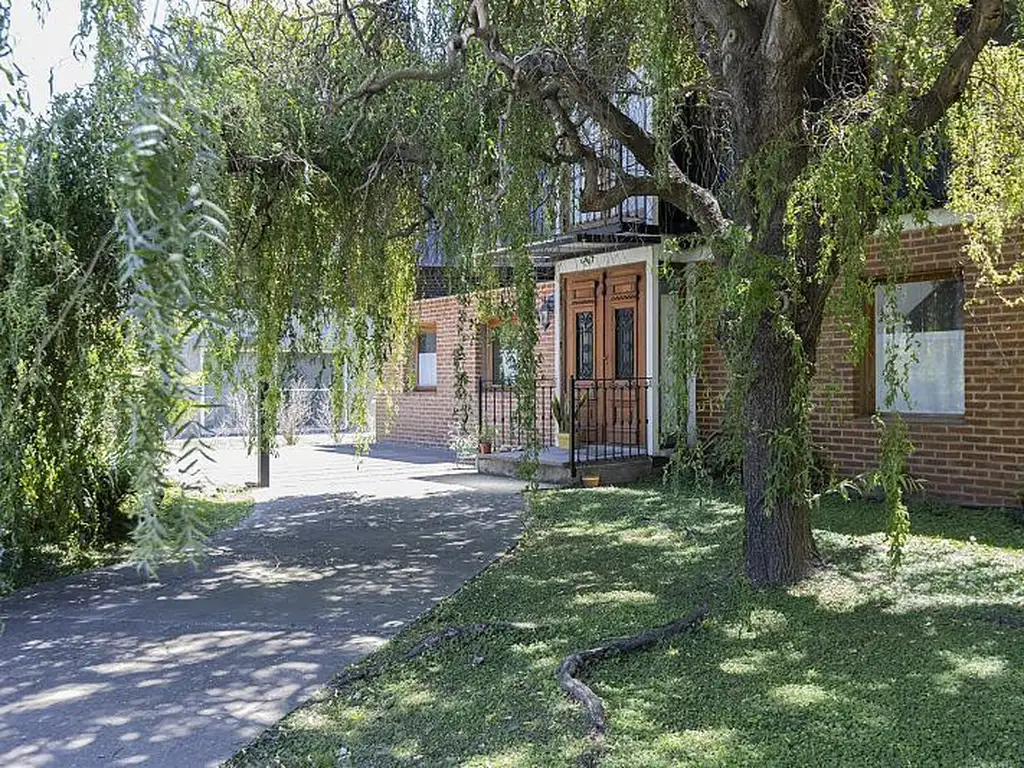 Casa de 4 ambientes en barrio El Rocío. Canning, Esteban Echeverría.