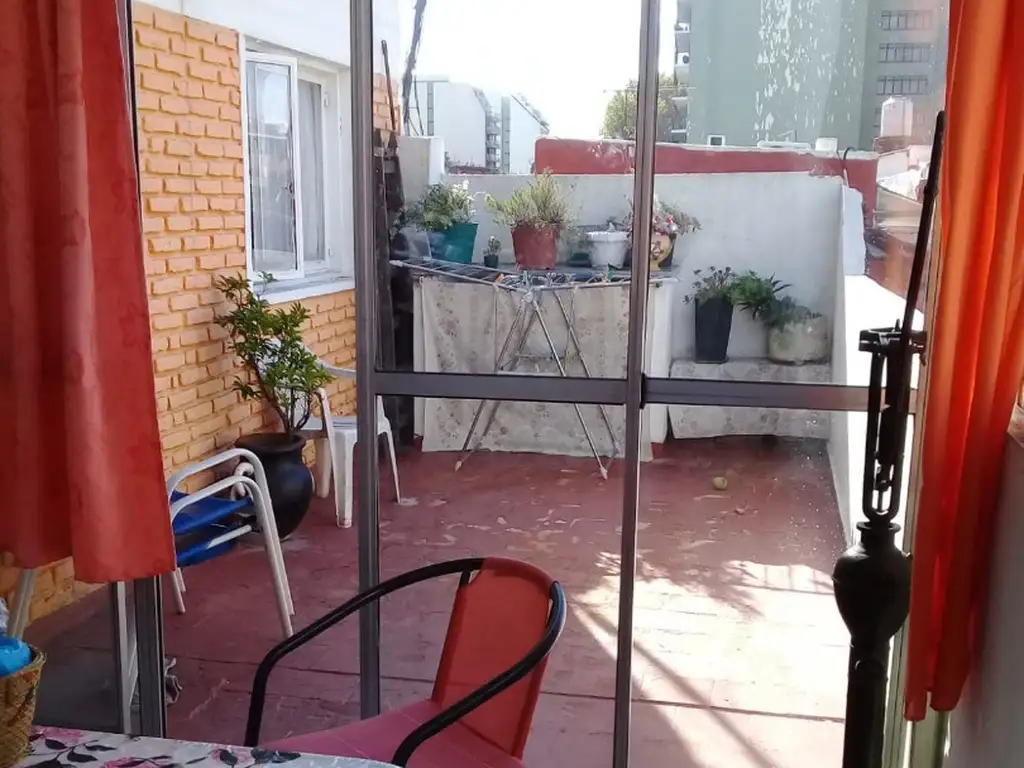 3 Ambientes con balcon aterrazado