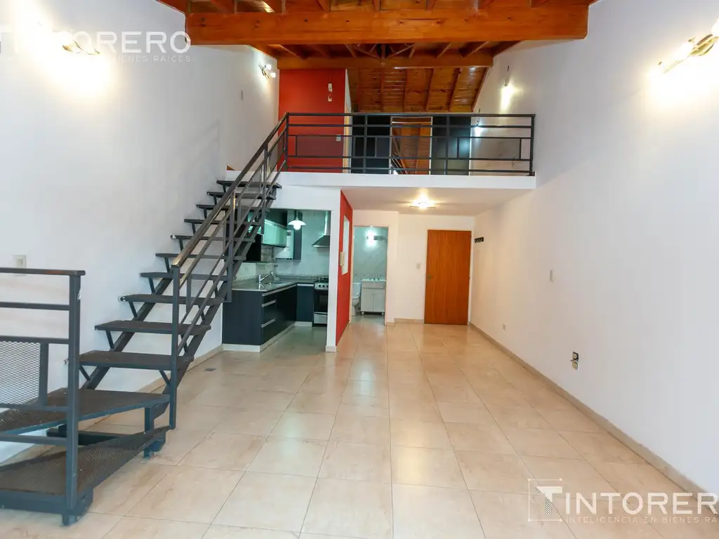 VENTA DEPTO 2 AMB EN CASEROS APTO CREDITO CON BALCON AL FRENTE