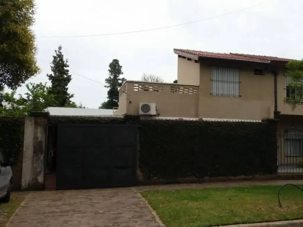 Casa en venta de 3 ambientes en Longchamps - Almirante Brown