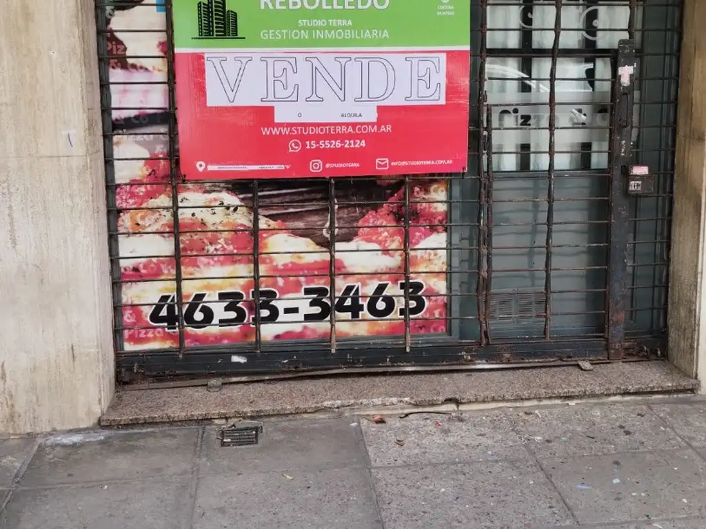 Vendo Local " Zona Comercial a Metros de Av. Avellaneda,  Av.Boyaca " Bajas Expensas"