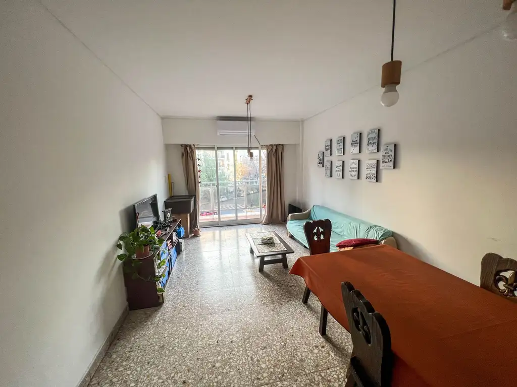 VENTA DEPARTAMENTO 4 AMBIENTES EN BARRACAS