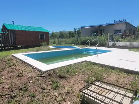 Dos cabañas a realizar terminaciones con piscina y hermosas vistas - Villa Giardino