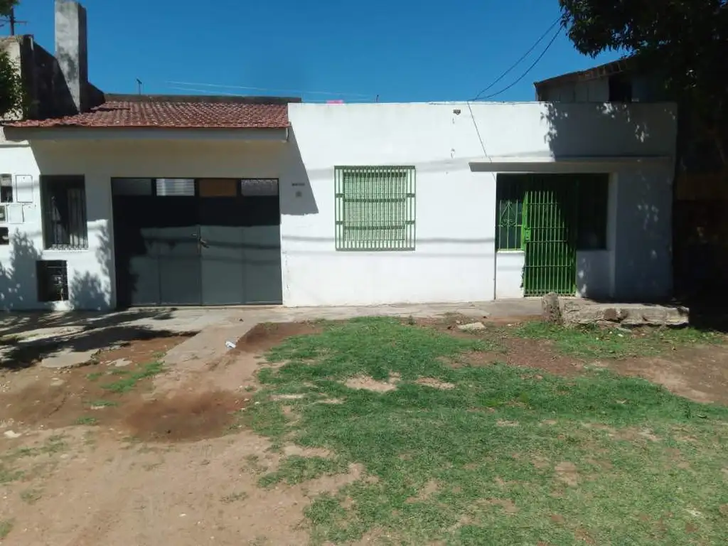 Casa con departamento en Quilmes Oeste