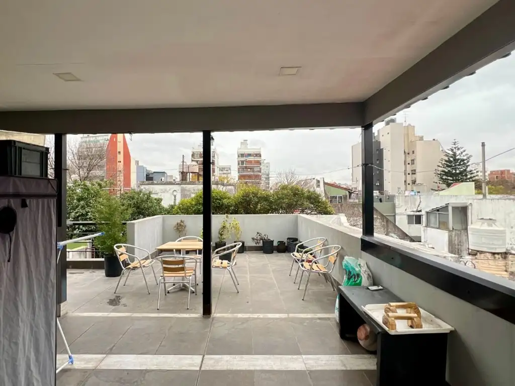 CASA  VILLA DEL PARQUE TERRAZA QUINCHO  PATIO