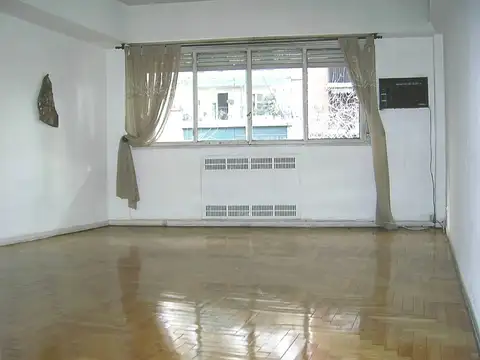 Venta Depto. 3 Ambientes Al Frente C/patio APTO PROFESIONAL. mbr - Foto 0