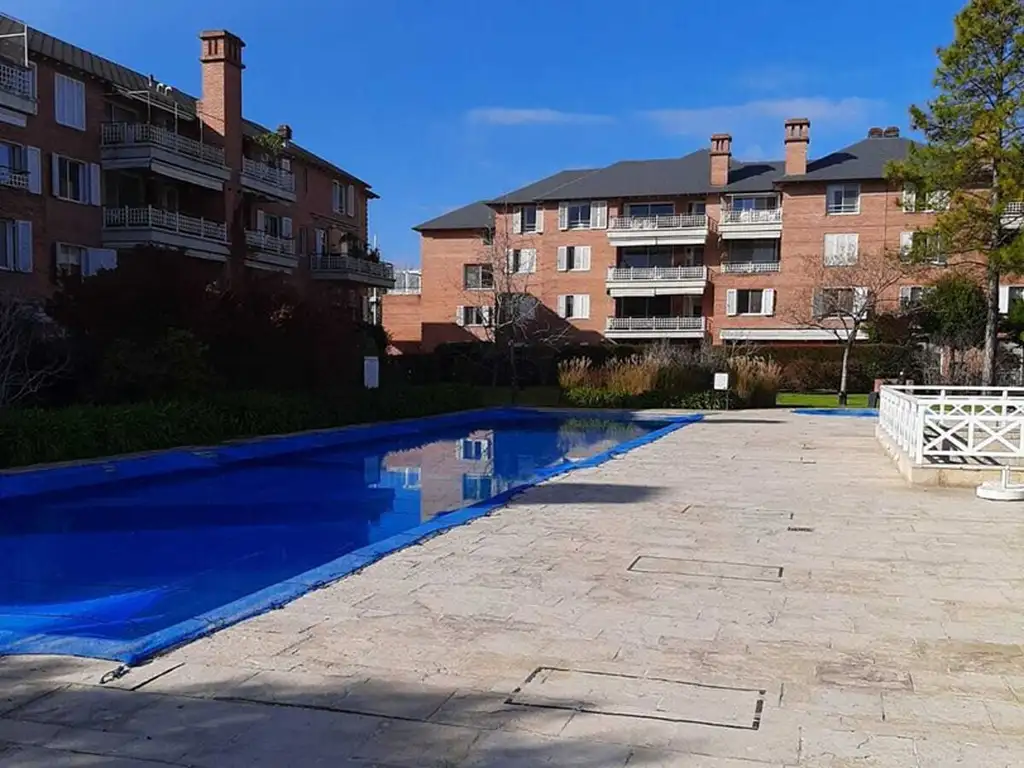 Departamento  en Venta ubicado en Jardines de San Isidro, San Isidro, G.B.A. Zona Norte