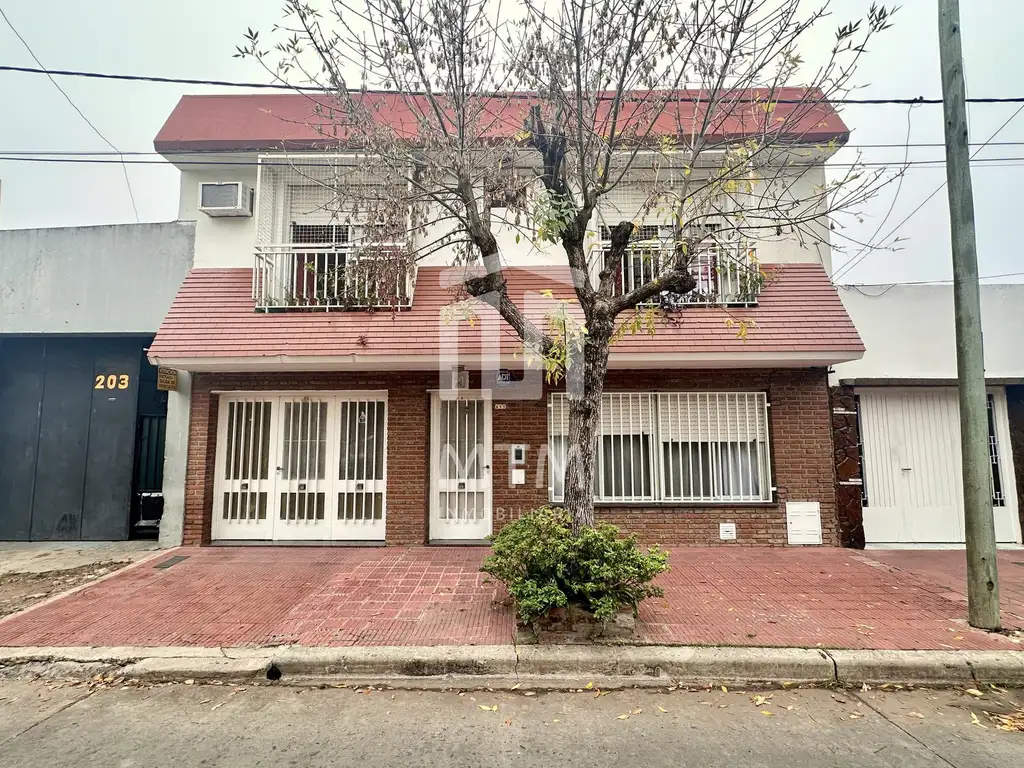 Casa en Venta Rosario,  Barrio Sarmiento.