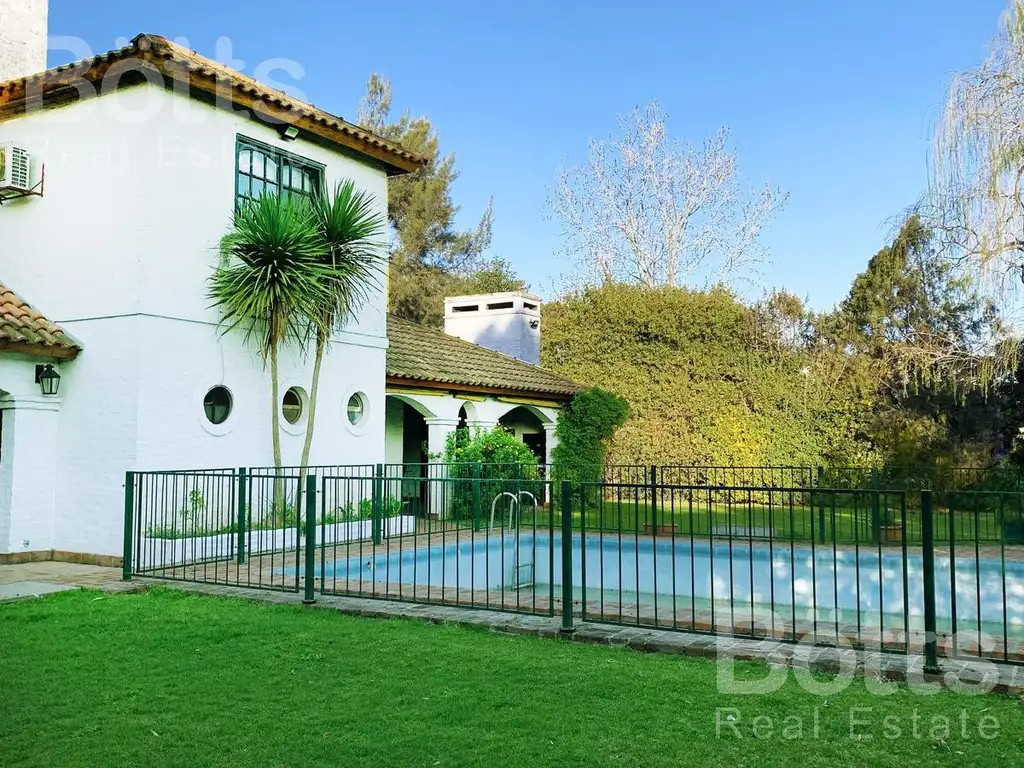 Casa con Gran piscina y parque - Country Banco Provincia